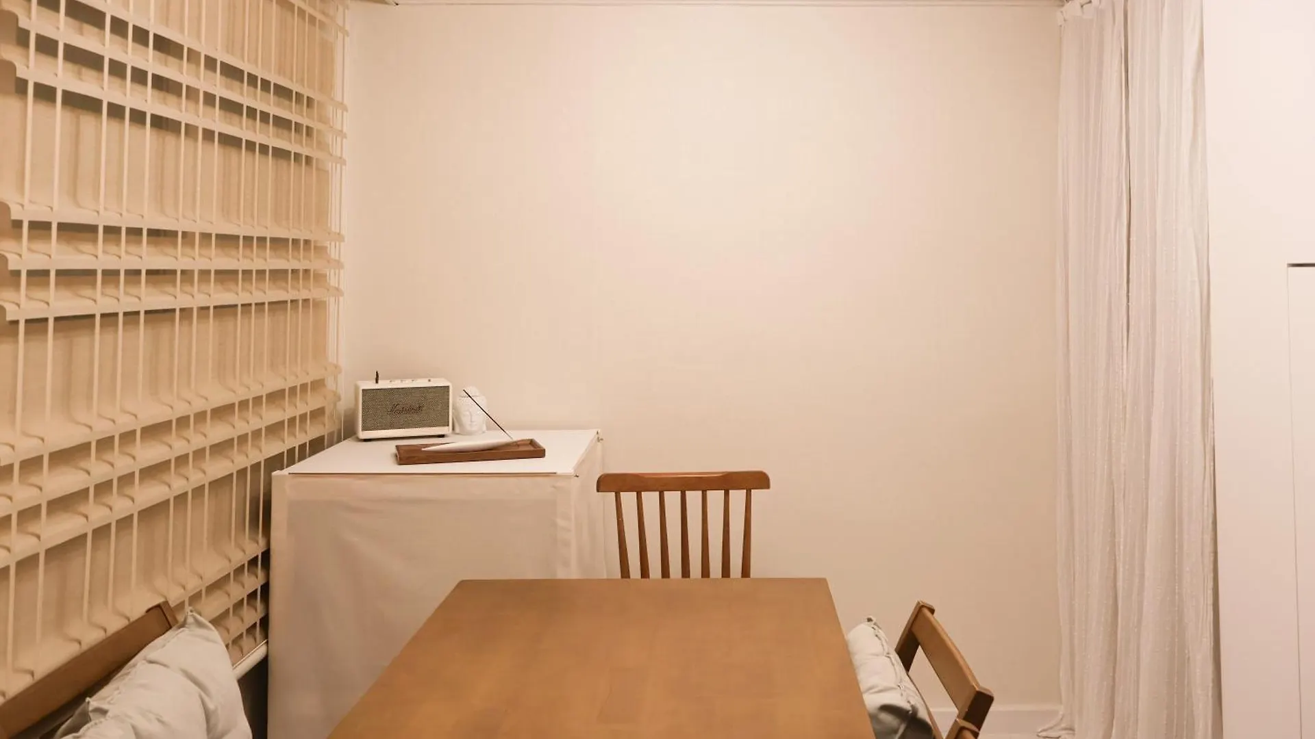 Stay Yeobaek,2Br,1Ba - 2Min To Hongdae, 5Mins To Sangsu Station Seoul 0*,  South Korea