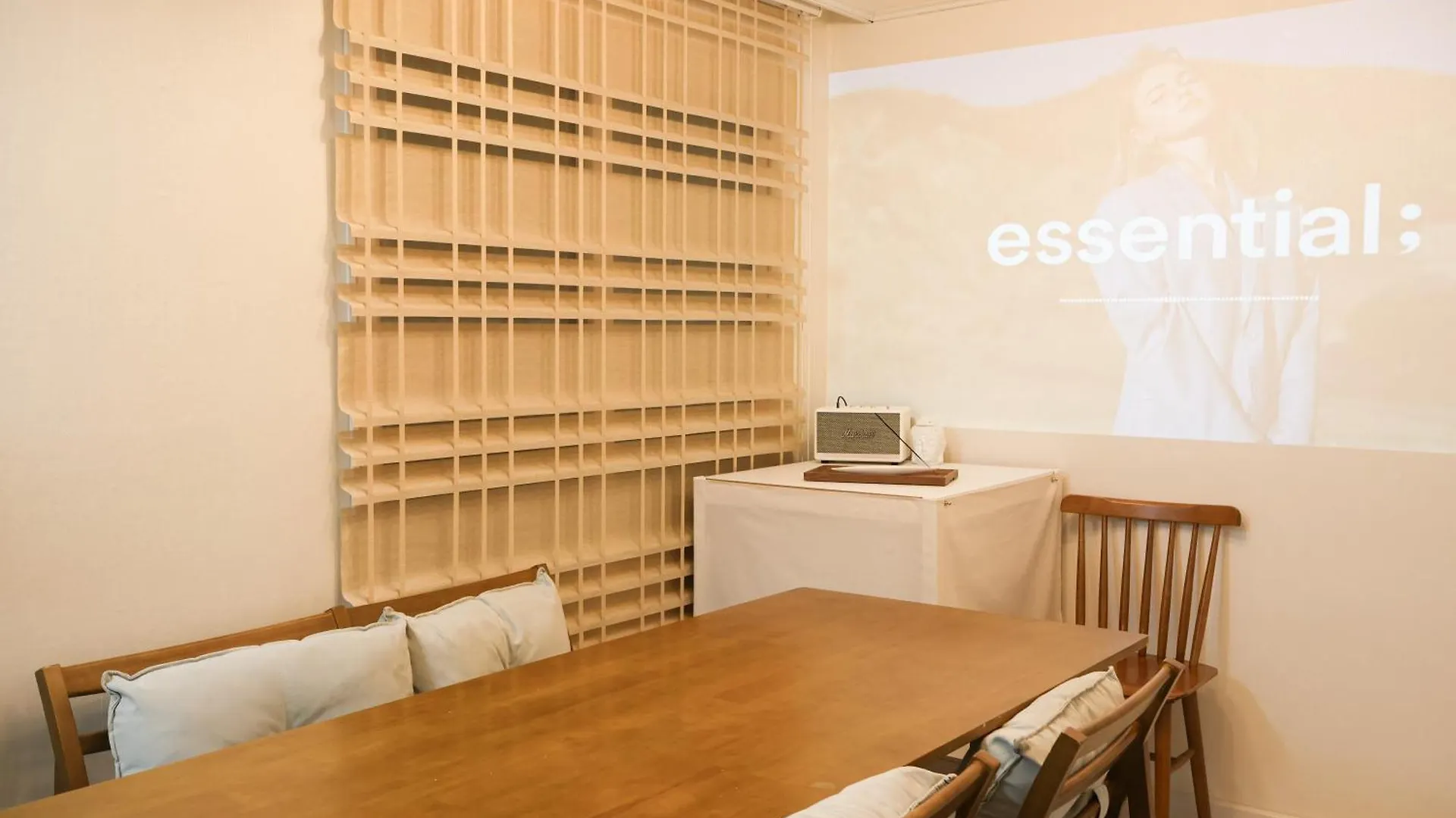 Апартаменты Stay Yeobaek,2Br,1Ba - 2Min To Hongdae, 5Mins To Sangsu Station Сеул