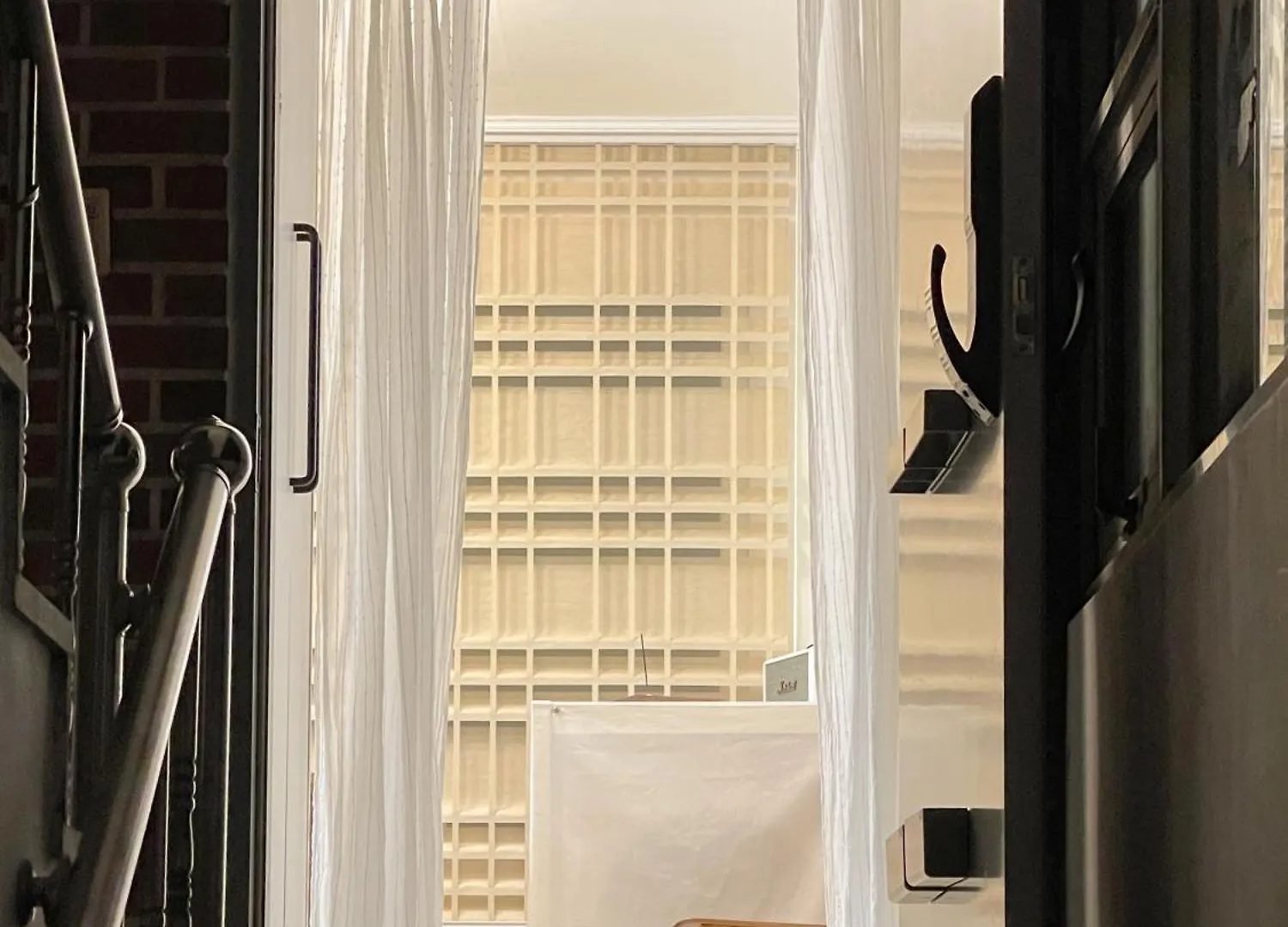 Stay Yeobaek,2Br,1Ba - 2Min To Hongdae, 5Mins To Sangsu Station Сеул Апартаменты